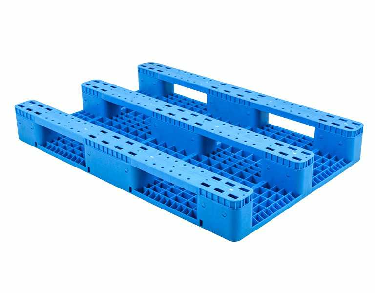 1208 Vented Deck 3-Runner Warehouse Plastic Pallet