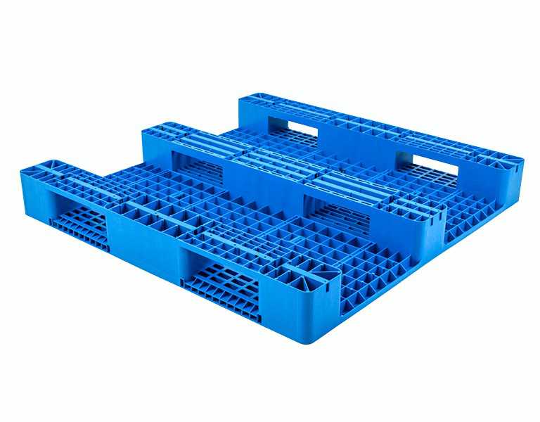 1212 Vented Deck 3-Runner Plastic Pallet